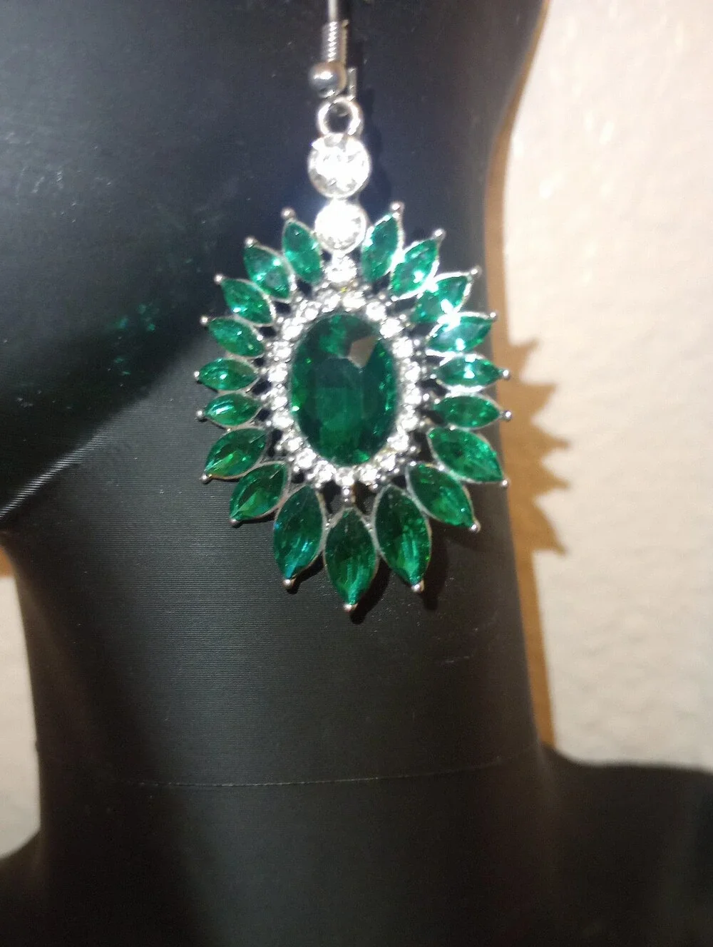 N/A stunning green